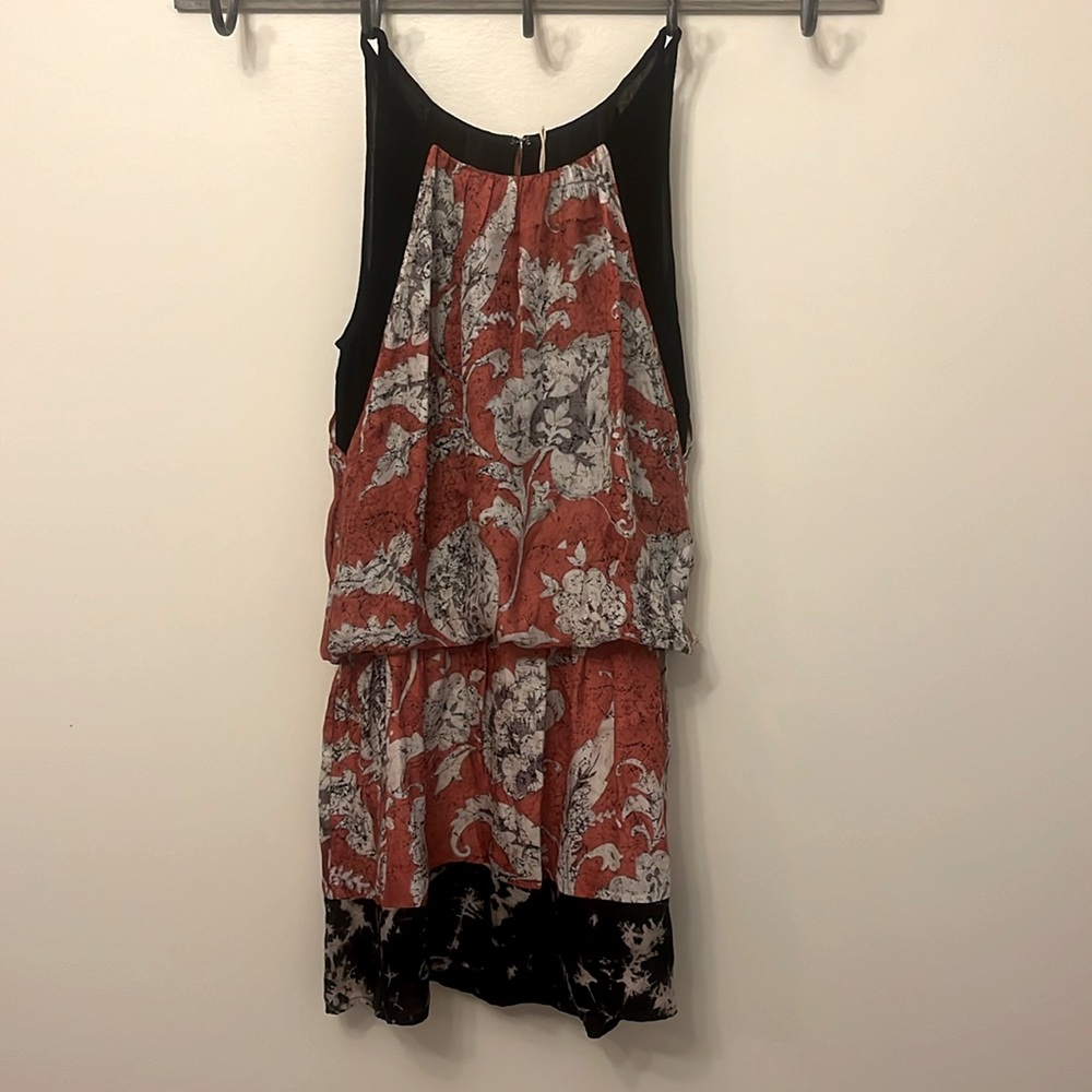 NWT Chaundry dress. Cute back slit